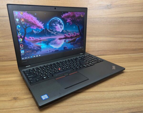 Ноутбук Lenovo ThinkPad T560 / 15.6" (1366x768) TN / Intel Core i5-6300U (2 (4) ядра по 2.4 - 3.0 GHz) / 8 GB DDR3 / 240 GB SSD / Intel HD Graphics 520 / WebCam / Windows 10 - Зображення 4