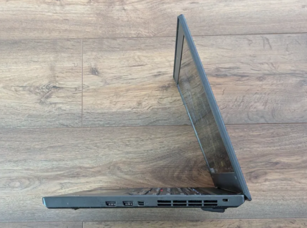 Ноутбук Б-клас Lenovo ThinkPad T560 / 15.6" (1920x1080) IPS / Intel Core i5-6300U (2 (4) ядра по 2.4 - 3.0 GHz) / 16 GB DDR3 / 128 GB SSD / Intel HD Graphics 520 / WebCam / HDMI - Зображення 5