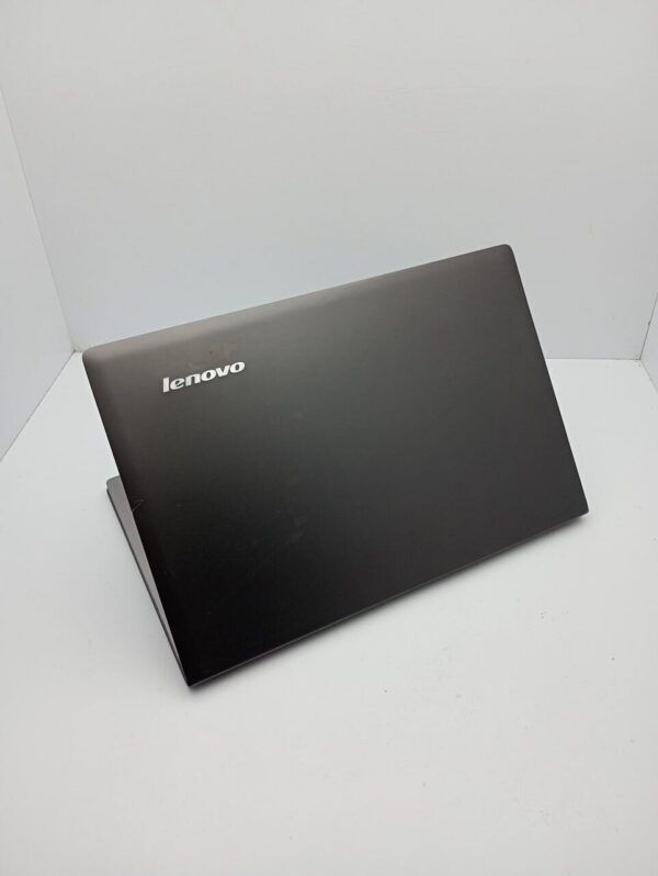 Ноутбук Lenovo U300s / 13.3'' (1366х768) TN / Intel Core i7-2677M (2 (4) ядра по 1.8 - 2.9 GHz) / 4 GB DDR3 / 240 GB SSD / Intel HD Graphics 3000 / WebCam - Зображення 7
