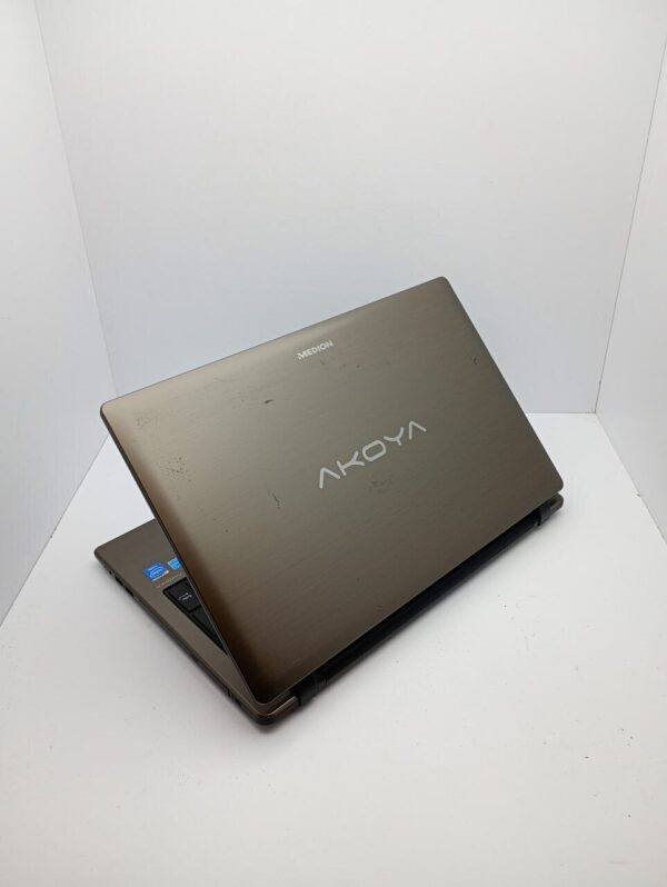 Ноутбук Medion Akoya / 15.6" (1366x768) TN Touch / Intel Celeron N2920 (4 ядра по 1.86 - 2.0 GHz) / 4 GB DDR3 / 120 GB SS / Intel HD Graphics / WebCam - Зображення 6
