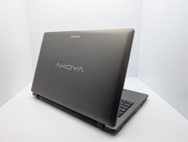 Ноутбук Medion Akoya 6240T / 15.6" (1366x768) TN / Intel Celeron N2920 (4 ядра по 1.86 - 2.0 GHz) / 4 GB DDR3 / 128 GB SSD / Intel HD Graphics / WebCam / АКБ не тримає - Зображення 7