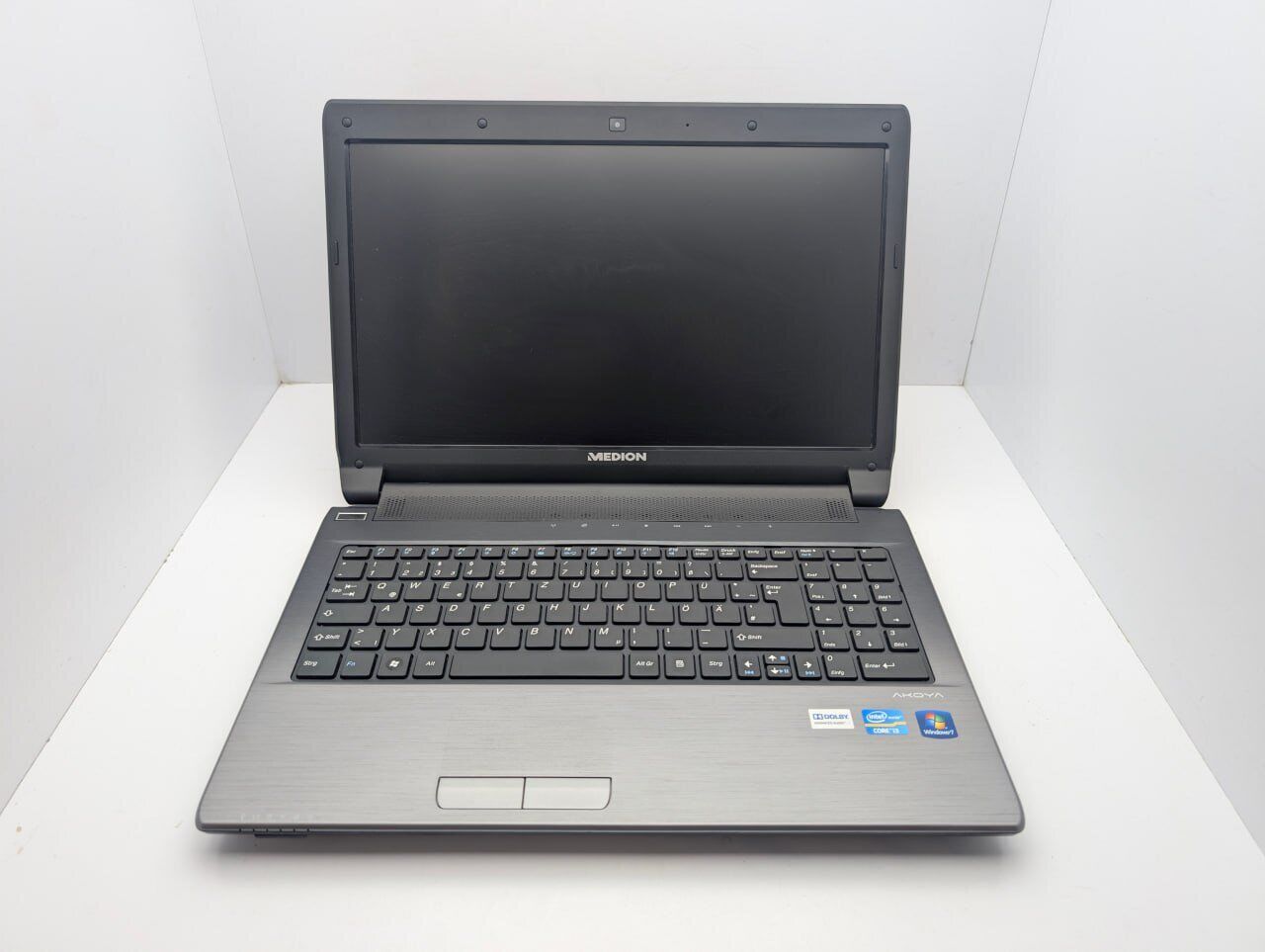 Ноутбук Medion Akoya E6228 / 15.6" (1366x768) TN / Intel Core i3-2350M (2 (4) ядра по 2.3 GHz) / 6 GB DDR3 / 128 GB SSD / Intel HD Graphics 3000 / WebCam - Зображення 7