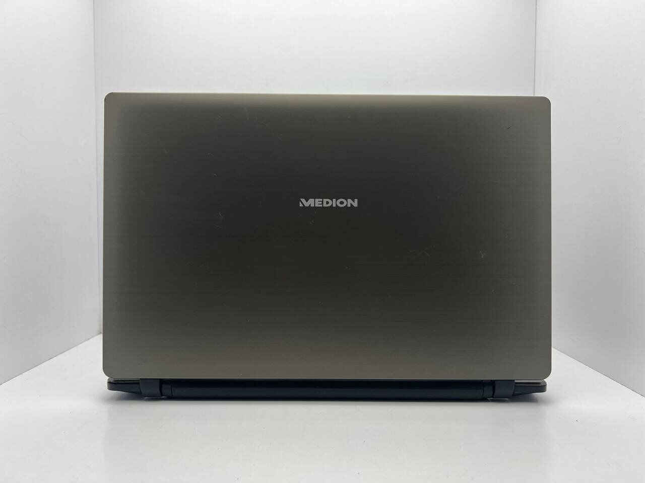 Ноутбук Medion Akoya E6241 / 15.6" (1366x768) TN / Intel Pentium 3550M (2 (2) ядра по 2.3 GHz) / 4 GB DDR3 / 1000 GB HDD / Intel HD Graphics 4000 - Зображення 4