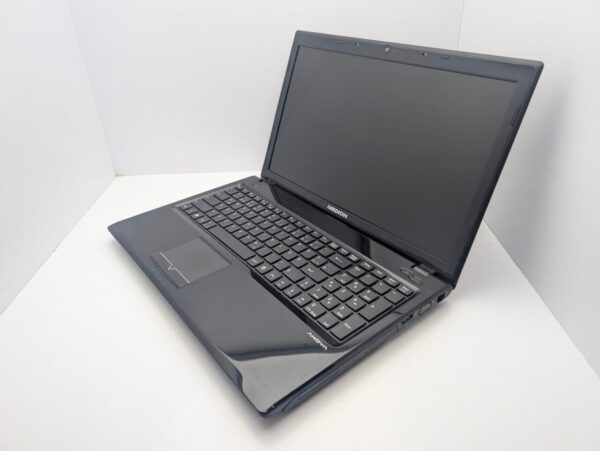 Ноутбук Medion Akoya E6315 / 15.6" (1366x768) TN / AMD E-450 (2 ядра по 1.65 GHz) / 6 GB DDR3 / 128 GB SSD / AMD Radeon HD 6320 / WebCam - Зображення 4