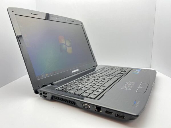 Ноутбук Medion Akoya E6622 / 15.6" (1366x768) TN / Intel Core i3-350M (2 (4) ядра по 2.26 GHz) / 4 GB DDR3 / 320 GB HDD / nVidia GeForce GT 310M, 512 MB DDR3, 64-bit / WebCam - Зображення 3