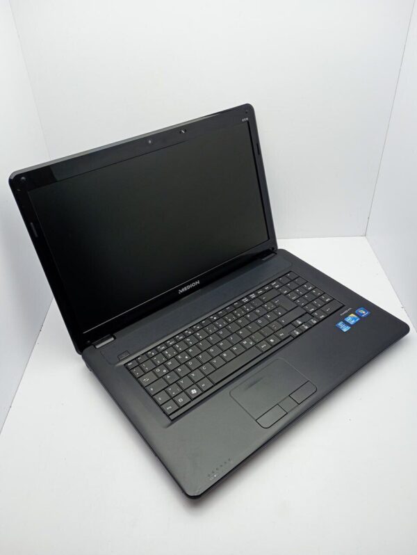 Ноутбук Medion Akoya E7216 / 17.3" (1600x900) TN / Intel Core i3-380M (2 (4) ядра по 2.53 GHz) / 6 GB DDR3 / 320 GB HDD / Intel HD Graphics / WebCam - Зображення 5