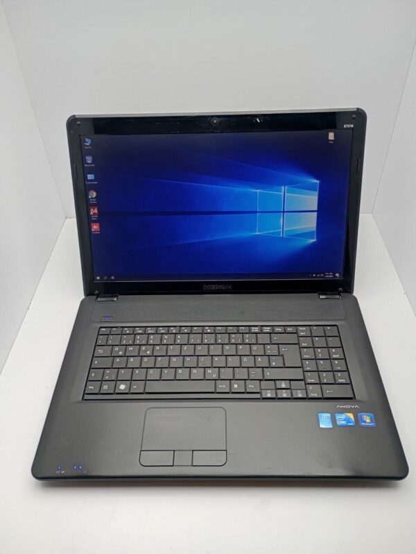 Ноутбук Medion Akoya E7216 / 17.3" (1600x900) TN / Intel Core i3-380M (2 (4) ядра по 2.53 GHz) / 6 GB DDR3 / 320 GB HDD / Intel HD Graphics / WebCam - Зображення 2