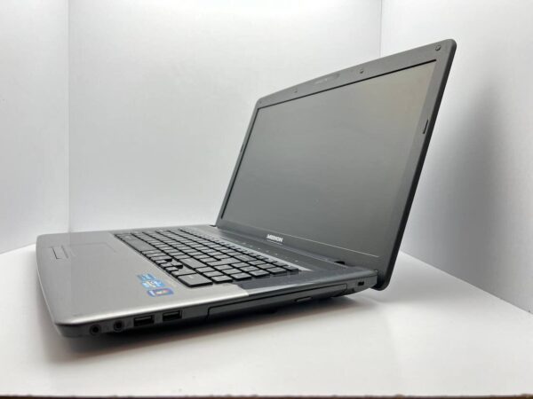 Ноутбук Medion Akoya E7220 / 17.3" (1600x900) TN / Intel Core i3-2310M (2 (4) ядра по 2.1 GHz) / 4 GB DDR3 / 750 GB HDD / Intel HD Graphics 3000 / WebCam / АКБ відсутня - Зображення 4
