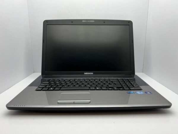 Ноутбук Medion Akoya E7220 / 17.3" (1600x900) TN / Intel Core i3-2310M (2 (4) ядра по 2.1 GHz) / 4 GB DDR3 / 750 GB HDD / Intel HD Graphics 3000 / WebCam / АКБ відсутня - Зображення 2