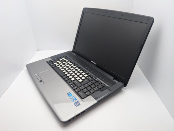 Ноутбук Medion Akoya E7220 / 17.3" (1600x900) TN / Intel Core i3-2310M (2 (4) ядра по 2.1 GHz) / 6 GB DDR3 / 750 GB HDD / Intel HD Graphics / WebCam - Зображення 4