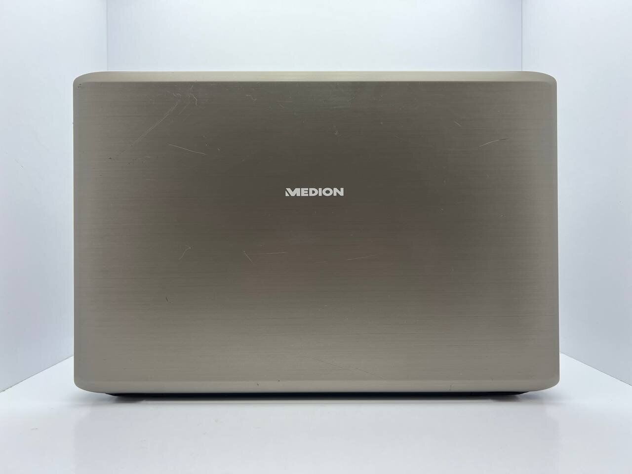 Ноутбук Medion Akoya E7227 / 17.3" (1600x900) TN / Intel Core i5-4210M (2 (4) ядра по 2.6 - 3.2 GHz) / 6 GB DDR3 / 128 GB SSD + 500 GB HDD / Intel HD Graphics / WebCam / АКБ не дтримає - Зображення 5