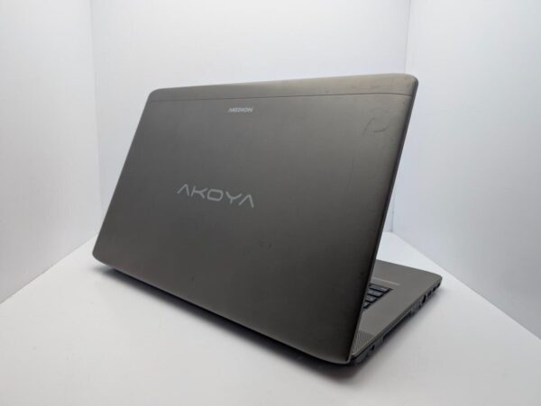 Ноутбук Medion Akoya E7416 / 17.3" (1600x900) TN / Intel Core i5-5200U (2 (4) ядра по 2.2 - 2.7 GHz) / 8 GB DDR3 / 128 GB SSD / Intel HD Graphics 5500 / WebCam / АКБ не держит - Зображення 7