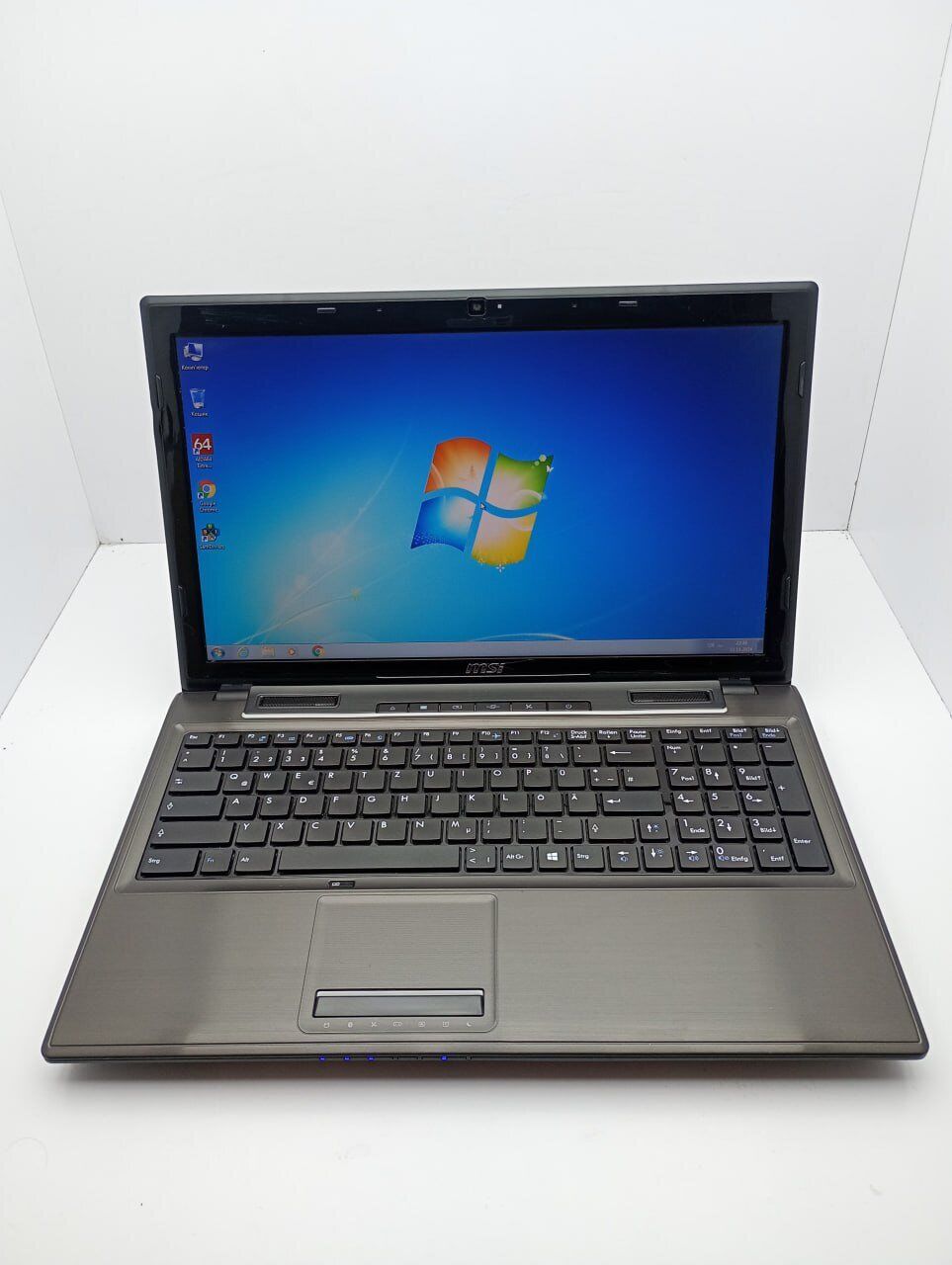 Ноутбук MSI CX61 / 15.6" (1366x768) TN / Intel Core i3-4000M (2 (4) ядра по 2.4 GHz) / 6 GB DDR3 / 500 GB HDD / Intel HD Graphic 4600 / WebCam - Зображення 2