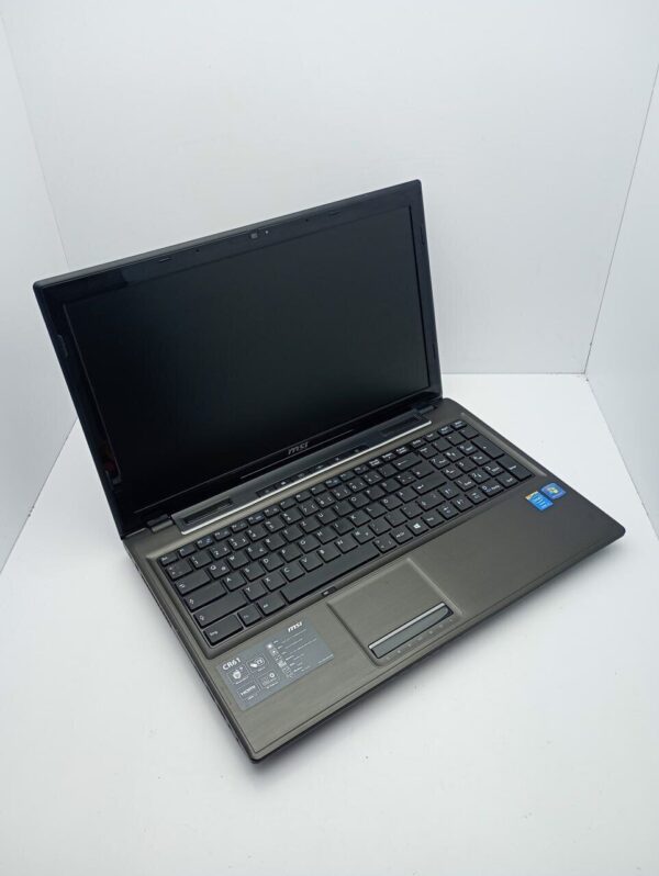 Ноутбук MSI CX61 / 15.6" (1600x900) TN / Intel Core i3-4100M (2 (4) ядра по 2.5 GHz) / 6 GB DDR3 / 120 GB SSD / Intel HD Graphics 4600 / WebCam - Зображення 3