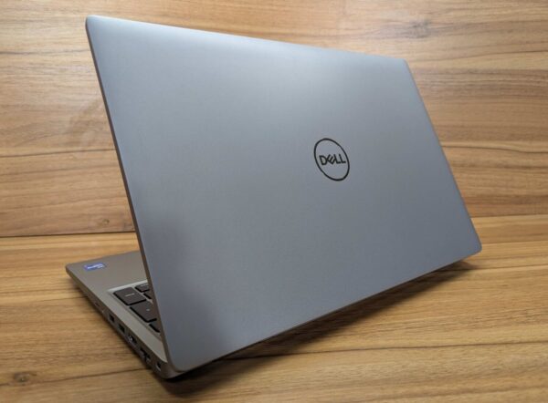 Ноутбук робоча станція Dell Precision 3560 / 15.6" (1920x1080) IPS / Intel Core i7-1185G7 (4 (8) ядра по 3.0 - 4.8 GHz) / 16 GB DDR4 / 512 GB SSD / nVidia T500, 2 GB GDDR6, 64-bit / WebCam / Windows 10 - Зображення 7