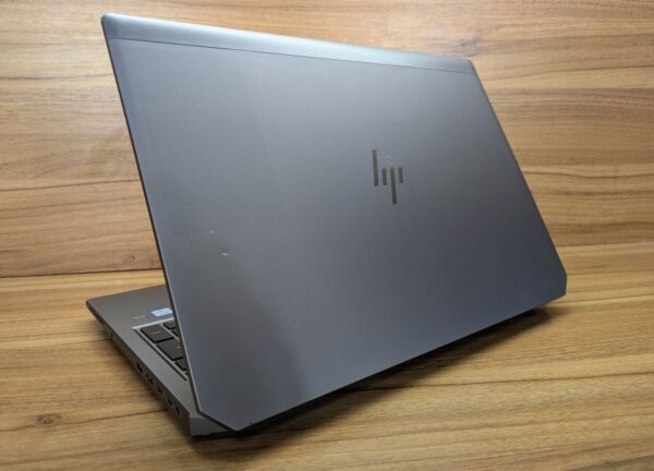 Ноутбук робоча станція HP zBook 15 G5 / 15.6" (1920x1080) IPS / Intel Core i5-8300H (4 (8) ядра по 2.3 - 4.0 GHz) / 16 GB DDR4 / 480 GB SSD / Intel UHD Graphics 630 / WebCam / Fingerprint / Windows 10 - Зображення 7