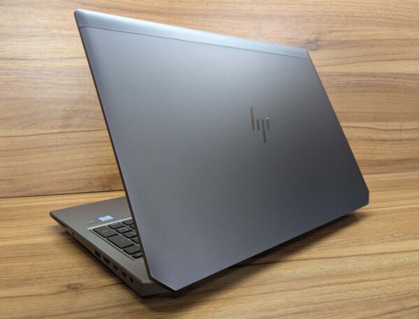 Ноутбук робоча станція HP zBook 15 G5 / 15.6" (1920x1080) IPS / Intel Core i5-8300H (4 (8) ядра по 2.3 - 4.0 GHz) / 16 GB DDR4 / 480 GB SSD / Intel UHD Graphics 630 / WebCam / TouchID / Windows 10 - Зображення 7
