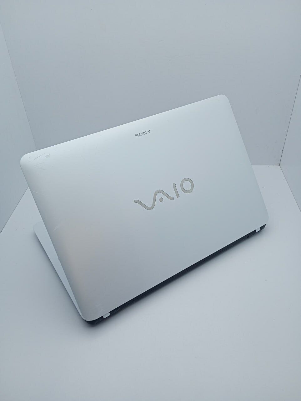 Ноутбук Sony SVF156 / 15.6" (1366x768) TN / Intel Pentium 2117U (2 ядра по 1.8 GHz) / 6 GB DDR3 / 500 GB HDD / Intel HD Graphics 2500 / WebCam - Зображення 8