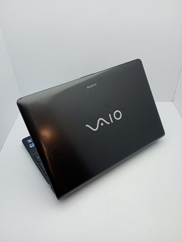 Ноутбук Sony VPC156 / 15.6" (1366x768) TN / Intel Core i3-380M (2 (4) ядра по 2.53 GHz) / 6 GB DDR3 / 320 GB HDD / Intel HD Graphics / WebCam - Зображення 8