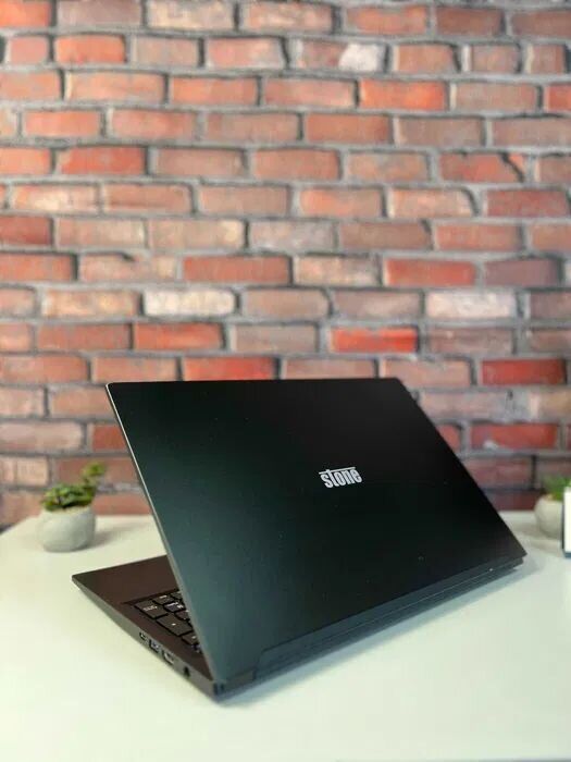 Ноутбук Stonebook Pro P105E / 15.6" (1920x1080) IPS / Intel Core i5-10210U (4 (8) ядра по 1.6 - 4.2 GHz) / 8 GB DDR4 / 256 GB SSD M.2 / Intel UHD Graphics / WebCam - Зображення 6
