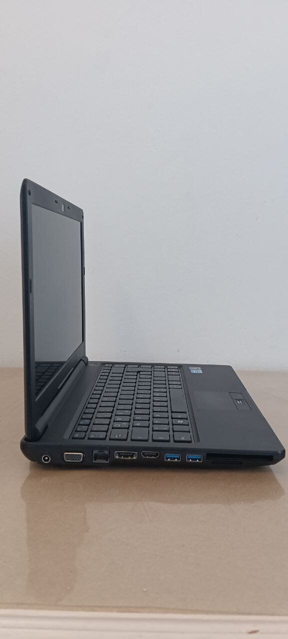 Ноутбук Terra Mobile 1340 / 13.3'' (1366x768) TN / Intel Core i3-2350M (2 (4) ядра по 2.3 GHz) / 4 GB DDR3 / 120 GB SSD / Intel HD Graphics 3000 / WebCam / HDMI / Win 10 Pro / АКБ відсутня - Зображення 4