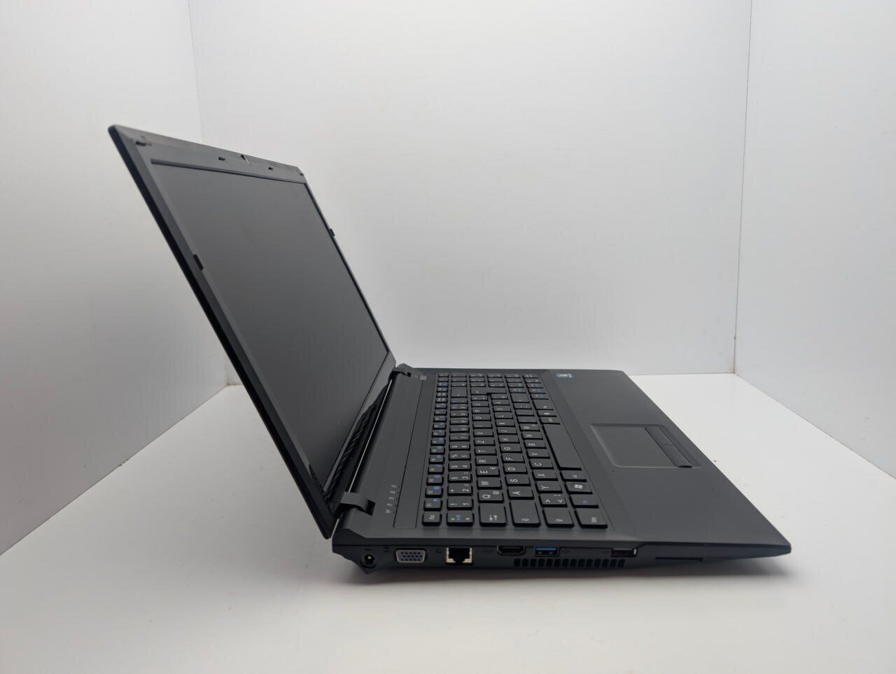 Ноутбук Terra Mobile 1528 / 15.6" (1366x768) TN / Intel Pentium B940 (2 ядра по 2.0 GHz) / 6 GB DDR3 / 320 GB HDD / Intel HD Graphics / WebCam - Зображення 6