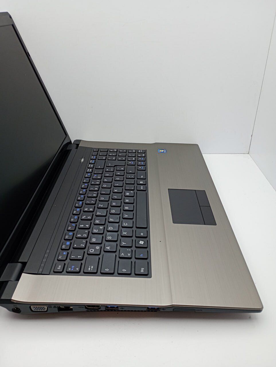 Ноутбук Terra Mobile / 17.3" (1600x900) TN / Intel Core i3-3120M (2 (4) ядра по 2.5 GHz) / 6 GB DDR3 / 500 GB HDD / Intel HD Graphics 4000 / WebCam - Зображення 5