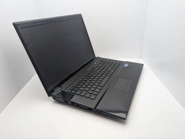 Ноутбук Terra Mobile 1748 / 17.3" (1600x900) TN / Intel Core i3-2330M (2 (4) ядра по 2.2 GHz) / 6 GB DDR3 / 240 GB SSD / Intel HD Graphics 3000 / WebCam - Зображення 3