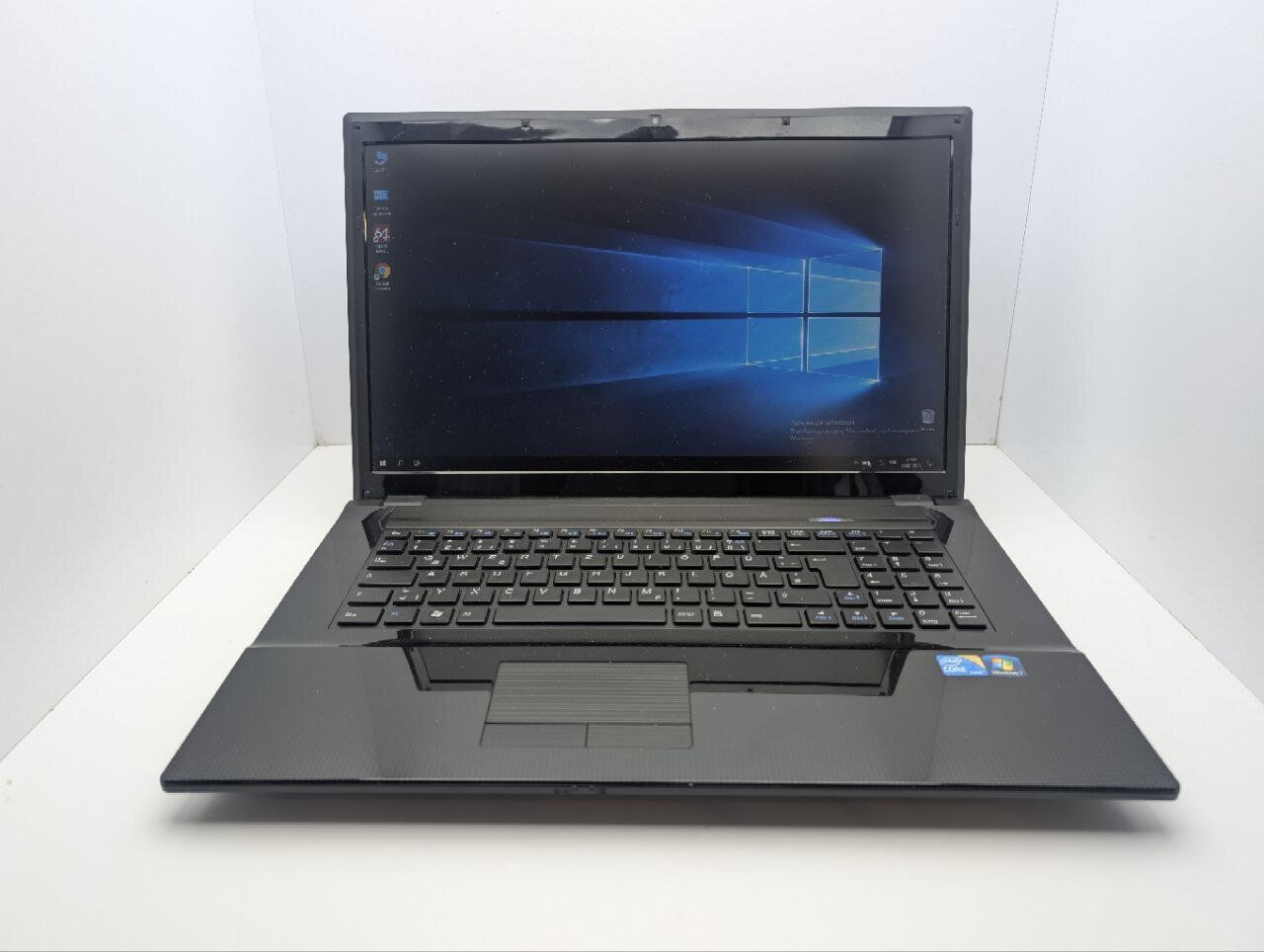 Ноутбук Terra Mobile 1748 / 17.3" (1600x900) TN / Intel Core i3-2330M (2 (4) ядра по 2.2 GHz) / 6 GB DDR3 / 240 GB SSD / Intel HD Graphics 3000 / WebCam - Зображення 2