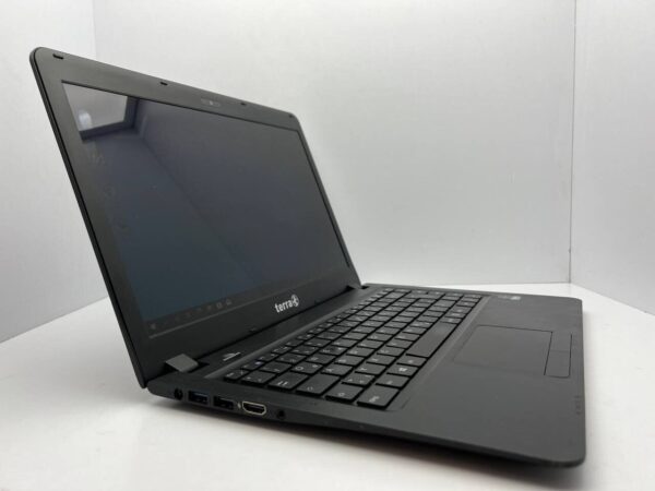 Ноутбук Terra Mobile 1415 / 14" (1366x768) TN / Intel Celeron N2840 (2 ядра по 2.16 - 2.58 GHz) / 2 GB DDR3 / 120 GB SSD / Intel HD Graphics / WebCam - Зображення 3