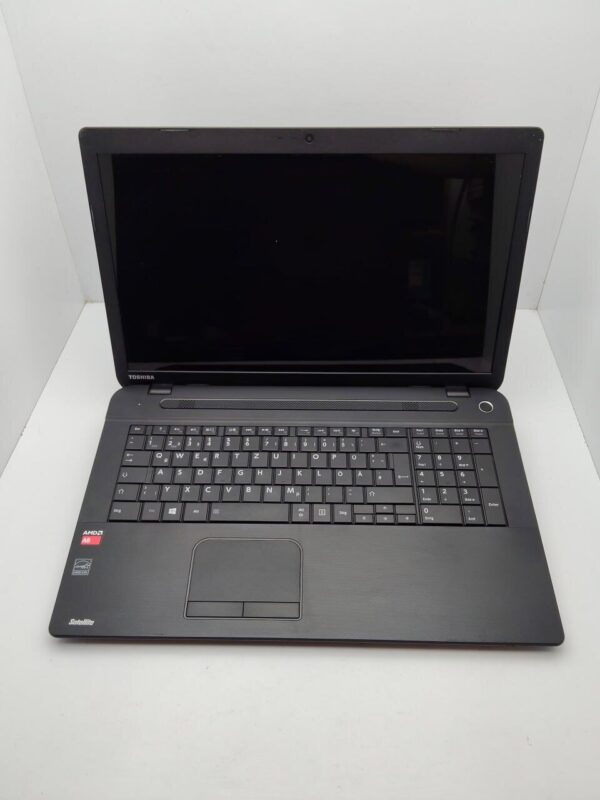 Ноутбук Toshiba C70 / 17.3" (1600x900) TN / AMD A6-6310 (4 ядра по 1.8 - 2.4 GHz) / 8 GB DDR3 / 750 GB HDD / AMD Radeon R4 Graphics / WebCam - Зображення 2
