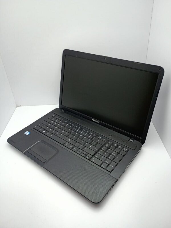 Ноутбук Toshiba C870 / 17.3" (1600x900) TN / Intel Pentium 2020M (2 ядра по 2.4 GHz) / 6 GB DDR3 / 500 GB HDD / Intel HD Graphics / WebCam - Зображення 4