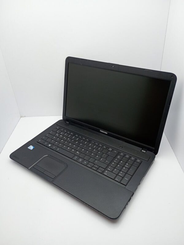 Ноутбук Toshiba C870 / 17.3" (1600x900) TN / Intel Pentium 2020M (2 ядра по 2.4 GHz) / 6 GB DDR3 / 500 GB HDD / Intel HD Graphics / WebCam - Зображення 7