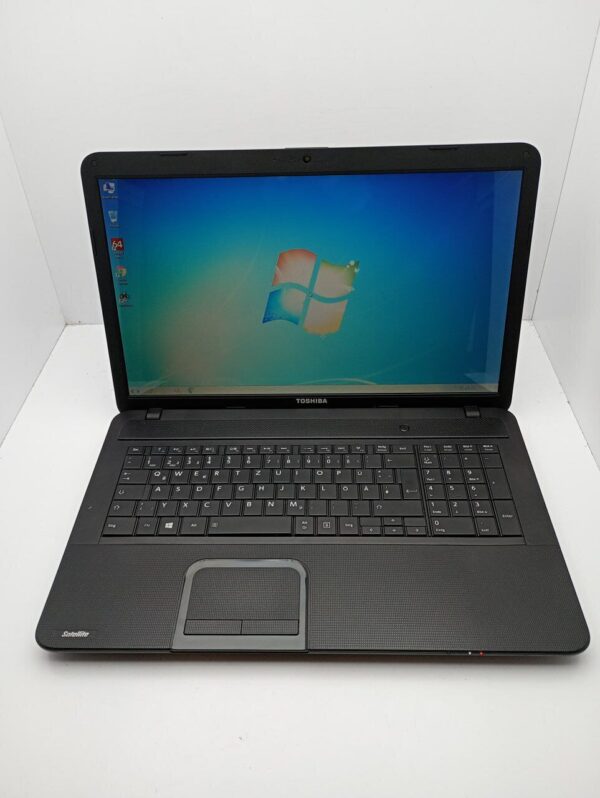 Ноутбук Toshiba C870D / 17.3" (1600x900) TN / AMD E2-1800 (2 ядра по 1.7 GHz) / 8 GB DDR3 / 500 GB HDD / AMD Radeon HD 7340 Graphics / WebCam - Зображення 7
