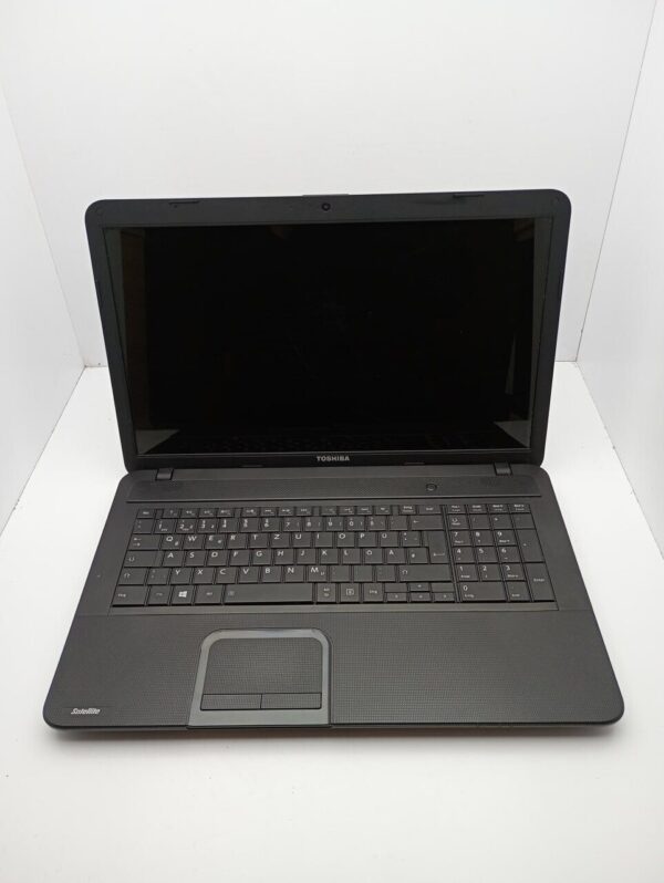 Ноутбук Toshiba C870D / 17.3" (1600x900) TN / AMD E2-1800 (2 ядра по 1.7 GHz) / 8 GB DDR3 / 500 GB HDD / AMD Radeon HD 7340 Graphics / WebCam - Зображення 2