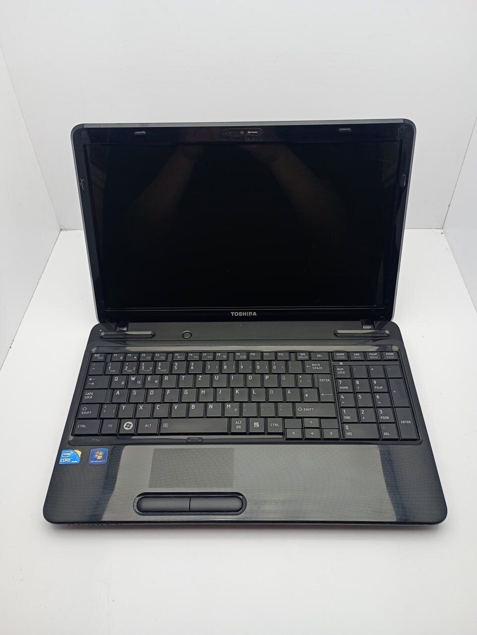 Ноутбук Toshiba L650 / 15.6" (1366x768) TN / Intel Core i5-430M (2 (4) ядра по 2.26 - 2.53 GHz) / 6 GB DDR3 / 500 GB HDD / AMD Radeon HD 5000, 1 GB DDR3, 128-bit / WebCam - Зображення 2