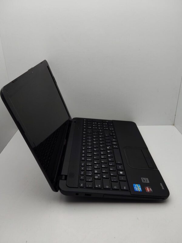 Ноутбук Toshiba Satellite C855 / 15.6" (1366x768) TN / Intel Core i5-3230M (2 (4) ядра по 2.6 - 3.2 GHz) / 6 GB DDR3 / 500 GB HDD / AMD Radeon HD 7600M / WebCam - Зображення 5