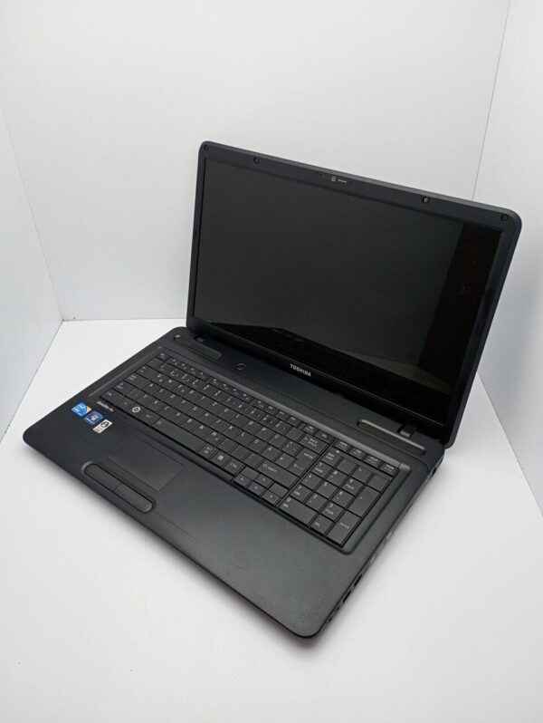 Ноутбук Toshiba Satellite L670 / 17.3" (1600x900) TN / Intel Core i3-350M (2 (4) ядра по 2.26 GHz) / 6 GB DDR3 / 320 GB HDD / Intel HD Graphics / WebCam - Зображення 6