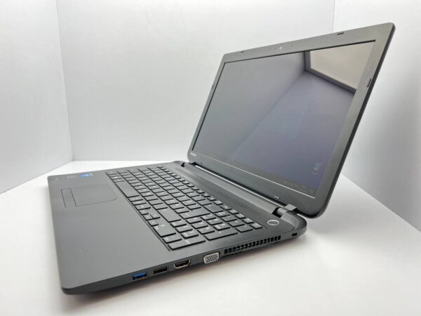Ноутбук Toshiba Satellite Pro C50-B / 15.6" (1366x768) TN / Intel Celeron N2830 (2 ядра по 2.16 - 2.41 GHz) / 4 GB DDR3 / 120 GB SSD / Intel HD Graphics / WebCam - Зображення 4