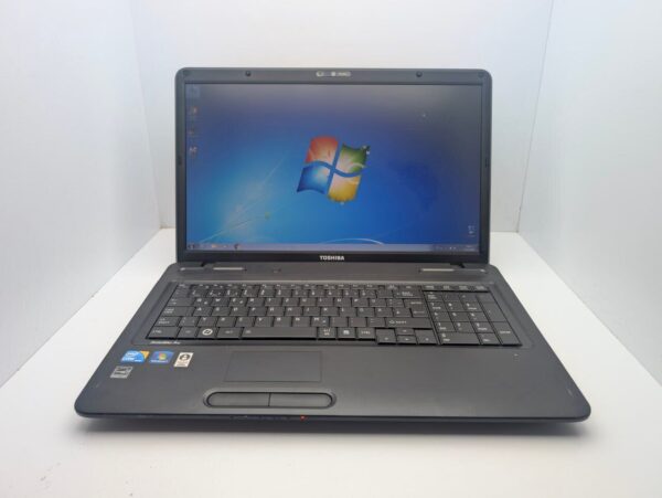 Ноутбук Toshiba Satellite Pro L670 / 17.3" (1600x900) TN / Intel Core i3-380M (2 (4) ядра по 2.53 GHz) / 6 GB DDR3 / 640 GB HDD / Intel HD Graphics / WebCam - Зображення 2