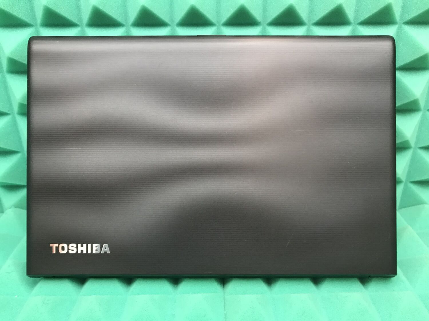 Ноутбук Toshiba Tecra A50-A / 15.6" (1366x768) TN / Intel Core i5-4200M (2 (4) ядра по 2.5 - 3.1 GHz) / 8 GB DDR3 / 120 GB SSD / Intel HD Graphics 4600 / WebCam / DVD-RW / USB 3.0 / HDMI - Зображення 5