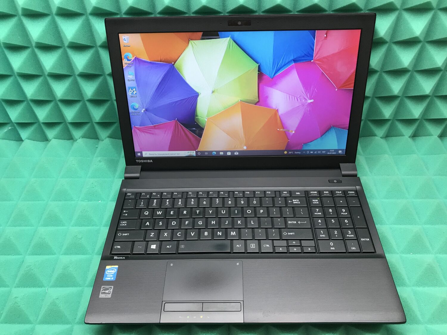 Ноутбук Toshiba Tecra A50-A / 15.6" (1366x768) TN / Intel Core i5-4200M (2 (4) ядра по 2.5 - 3.1 GHz) / 8 GB DDR3 / 120 GB SSD / Intel HD Graphics 4600 / WebCam / DVD-RW / USB 3.0 / HDMI - Зображення 2