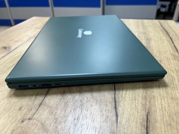 Новий ультрабук Gateway GWTN156-12GR / 15.6" (1920x1080) IPS / AMD Ryzen 3 3250U (2 (4) ядра по 2.6 - 3.5 GHz) / 4 GB DDR4 / 128 GB SSD / AMD Radeon RX Vega 3 Graphics / WebCam / HDMI - Зображення 7