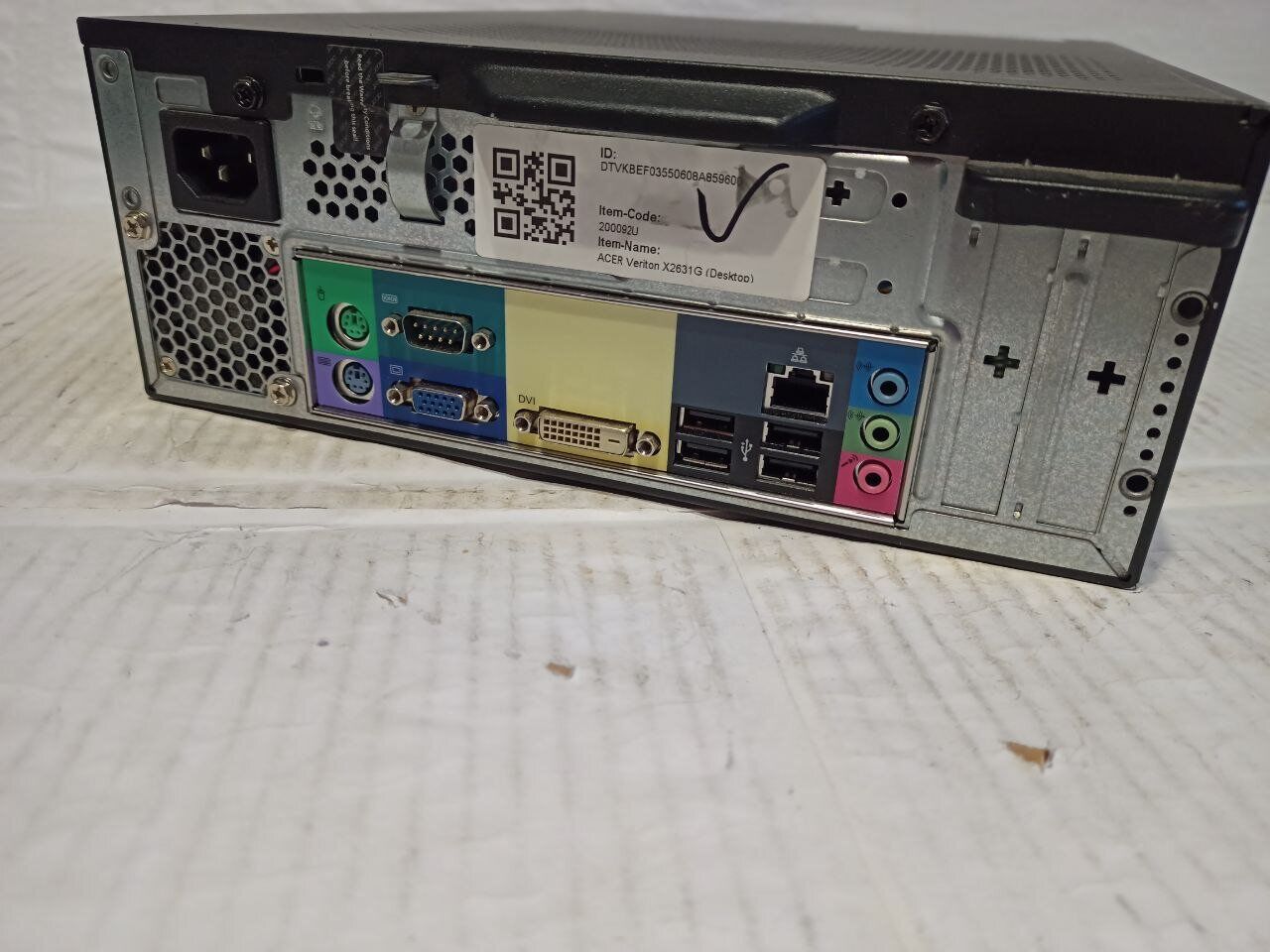 ПК Acer Veriton X2631G SFF / Intel Сore i3-4130 (2 (4) ядра по 3.4 GHz) / 4 GB DDR3 / 250 GB HDD / Intel HD Graphics 4400 / DVD-RW / Win 7 - Зображення 3