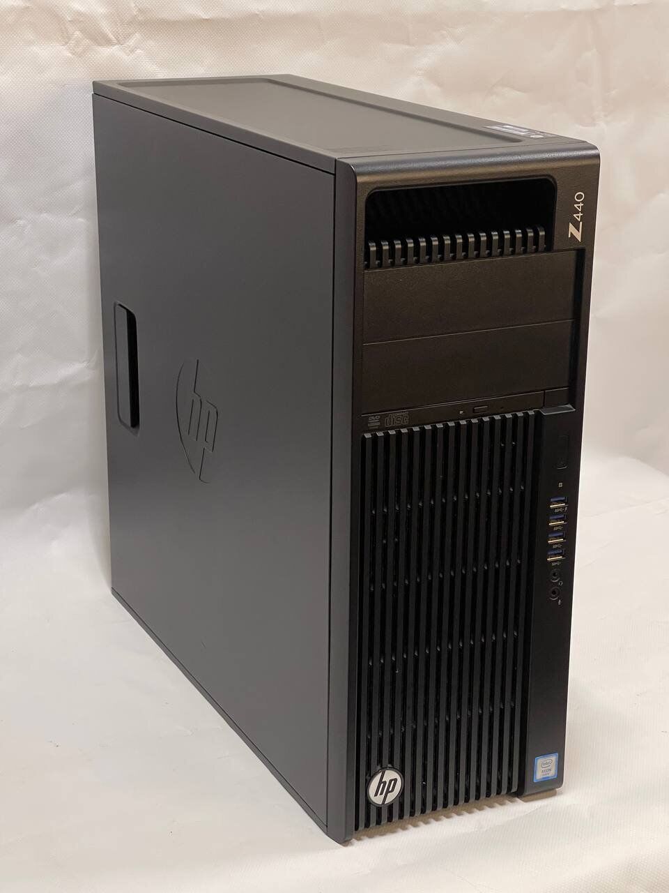 Робоча станція Б-клас HP Z440 Workstation Tower / Intel Xeon E5-1620 v4 (4 (8) ядра по 3.5 - 3.8 GHz) / 32 GB DDR4 / 1000 GB HDD / nVidia Quadro K2200, 4 GB GDDR5, 128-bit / DVD-ROM - Зображення 4