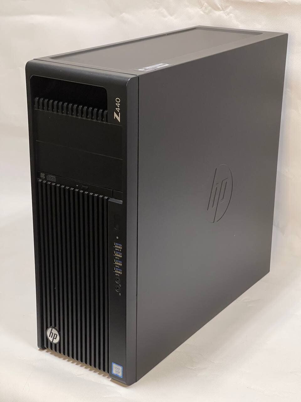 Робоча станція Б-клас HP Z440 Workstation Tower / Intel Xeon E5-1620 v4 (4 (8) ядра по 3.5 - 3.8 GHz) / 32 GB DDR4 / 1000 GB HDD / nVidia Quadro K2200, 4 GB GDDR5, 128-bit / DVD-ROM - Зображення 3