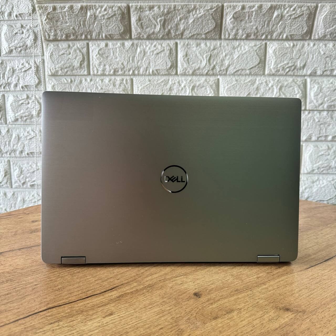 Ультрабук-трансформер Dell Latitude 7410 / 14" (1920x1080) IPS Touch / Intel Core i7-10610U (4 (8) ядра по 1.8 - 4.9 GHz) / 16 GB DDR4 / 512 GB SSD / Intel UHD Graphics / WebCam - Зображення 3