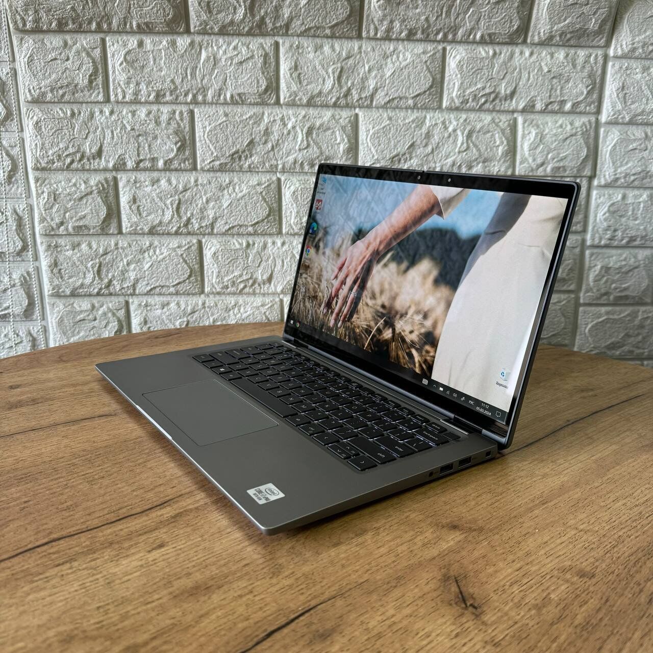 Ультрабук-трансформер Dell Latitude 7410 / 14" (1920x1080) IPS Touch / Intel Core i7-10610U (4 (8) ядра по 1.8 - 4.9 GHz) / 16 GB DDR4 / 512 GB SSD / Intel UHD Graphics / WebCam - Зображення 5