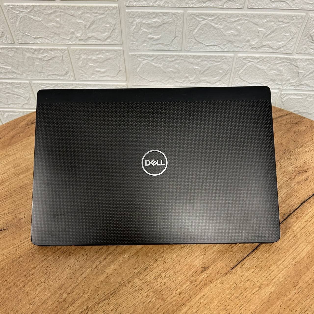 Ультрабук Б-клас Dell Latitude 7410 / 14" (1920x1080) IPS / Intel Core i7-10610U (4 (8) ядра по 1.8 - 4.9 GHz) / 8 GB DDR4 / 256 GB SSD / Intel UHD Graphics / WebCam - Зображення 3