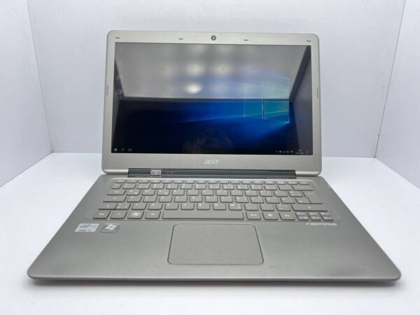 Ультрабук Acer Aspire S3 / 13.3" (1366x768) TN / Intel Core i5-2467M (2 (4) ядра по 1.6 - 2.3 GHz) / 4 GB DDR3 / 120 GB SSD / Intel HD Graphics 3000 / WebCam - Зображення 2